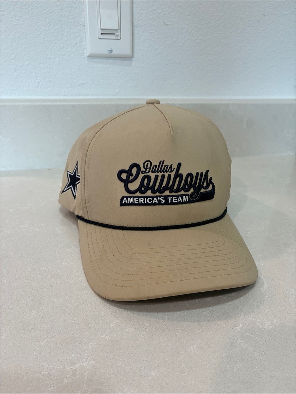 Hooey NFL Dallas Cowboys Tan Hat with Navy Embroidery and Rope